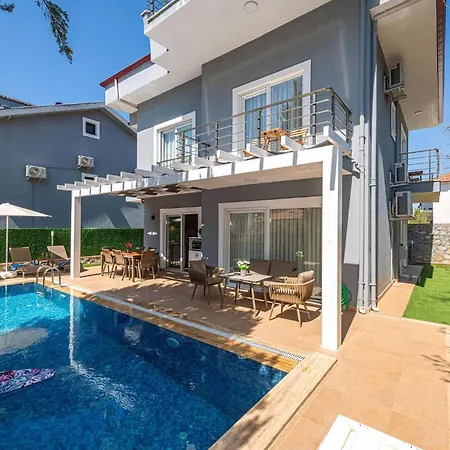 别墅 Close To Oludeniz 5 Bedroom *