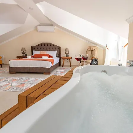 Close To Oludeniz 5 Bedroom Villa Ovacık